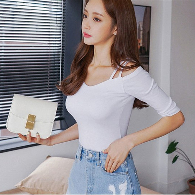 Black Off-Shoulder Short-Sleeve T-Shirt for Women, 2026 Summer New Design, Pure Desire V-Neck Slim-Fit Niche Top