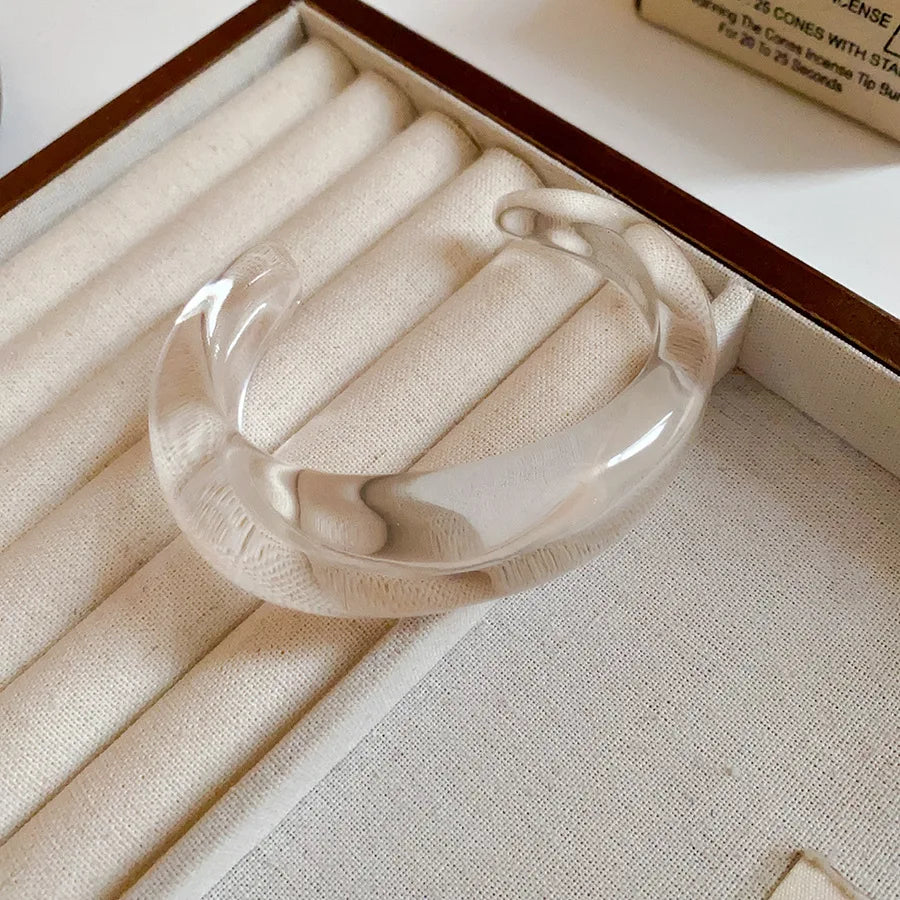 Smooth Round Acrylic Cuff Bangles for Women Vintage Exaggerated Jelly Color Smudging Bangle Wide Resin Bracelet Accessories M1